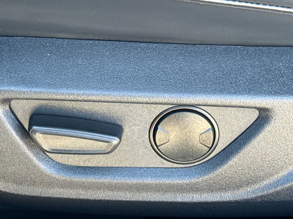 Used 2024 Ford Mustang Premium image 21