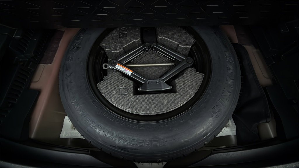 Used 2024 Toyota RAV4 XLE Premium image 25