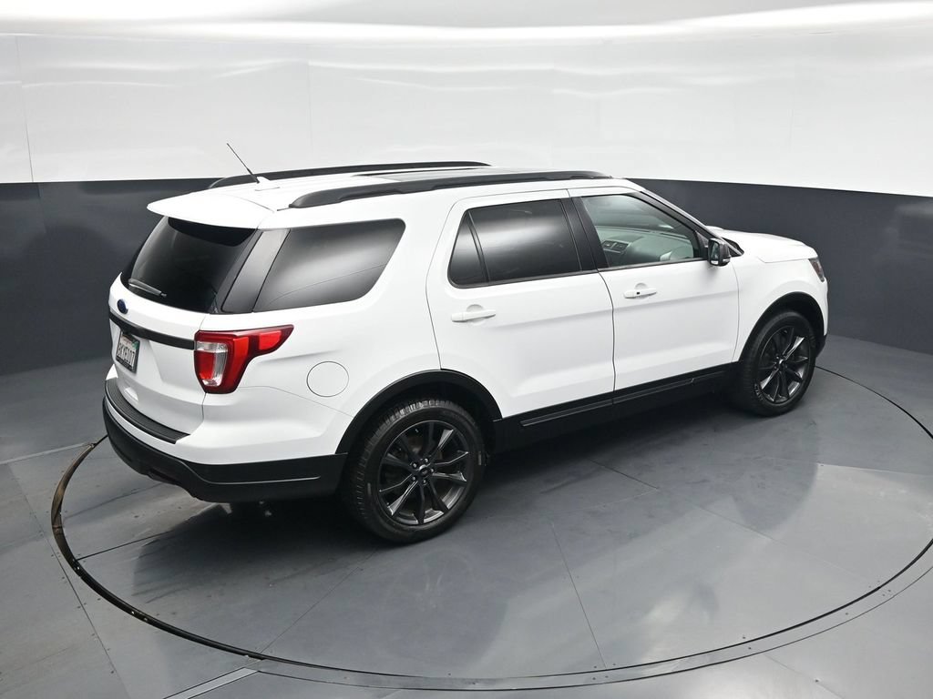 Used 2019 Ford Explorer XLT w/ Equipment Group 202A FWD image 35