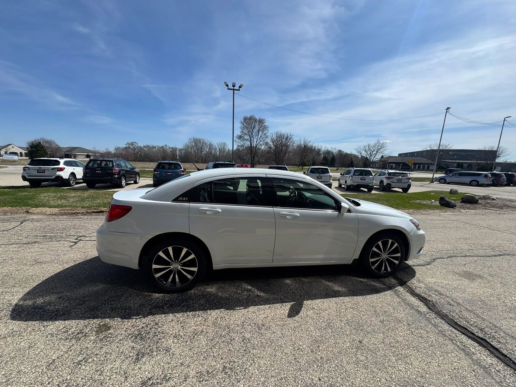 Used 2014 Chrysler 200 Limited w/ 200 S V6 Premium Group FWD image 6