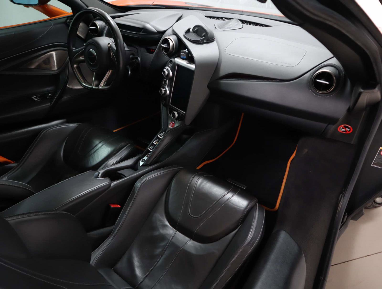 Used 2019 McLaren 720S Luxury RWD image 11