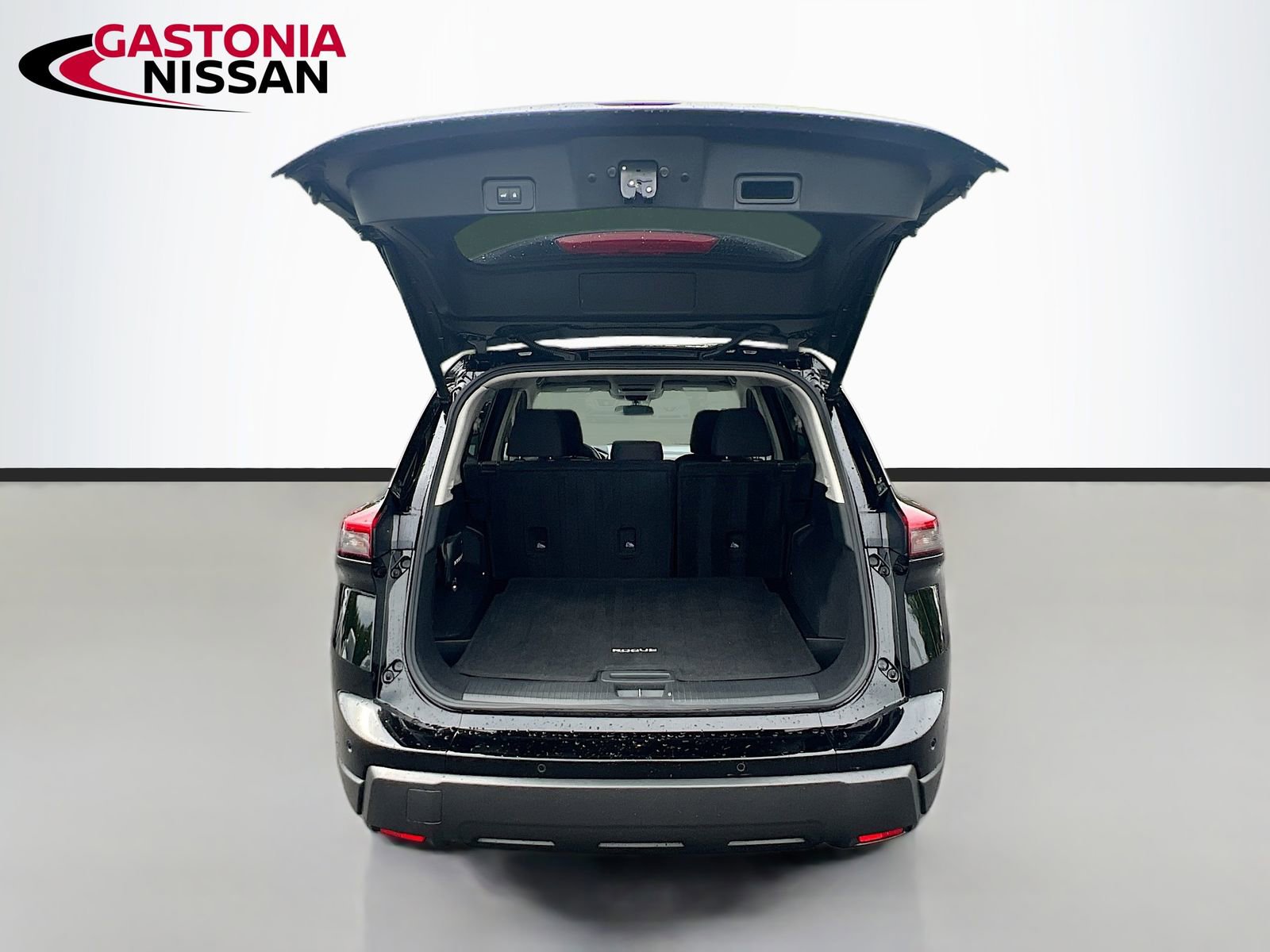 Used 2025 Nissan Rogue SV AWD/4WD image 34