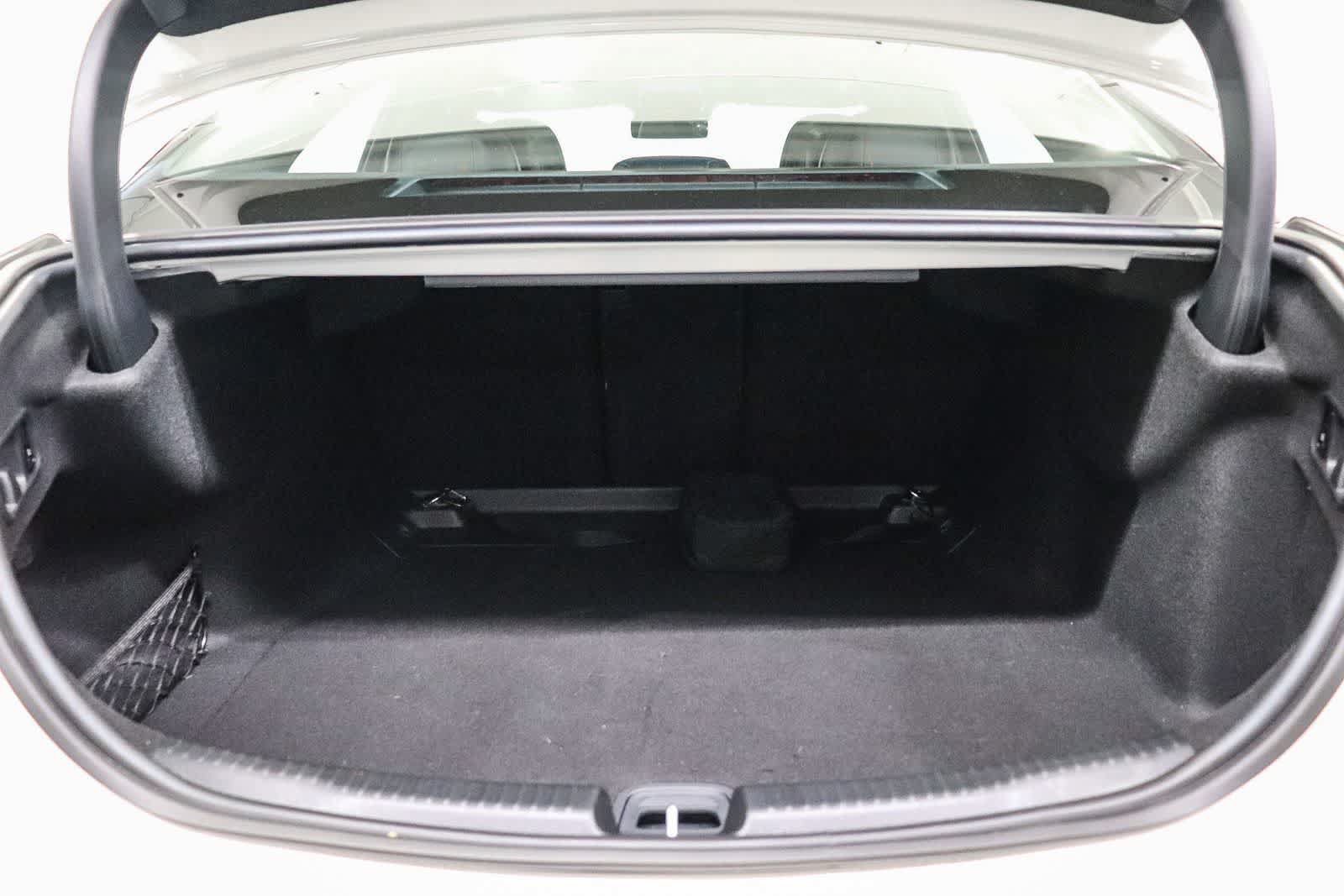 Used 2024 Mercedes-Benz C 300 Sedan image 29