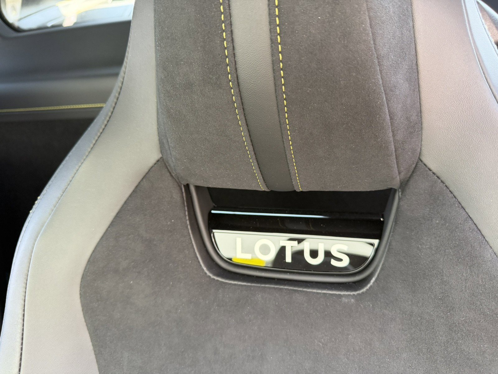 Used 2025 Lotus Emira RWD image 16