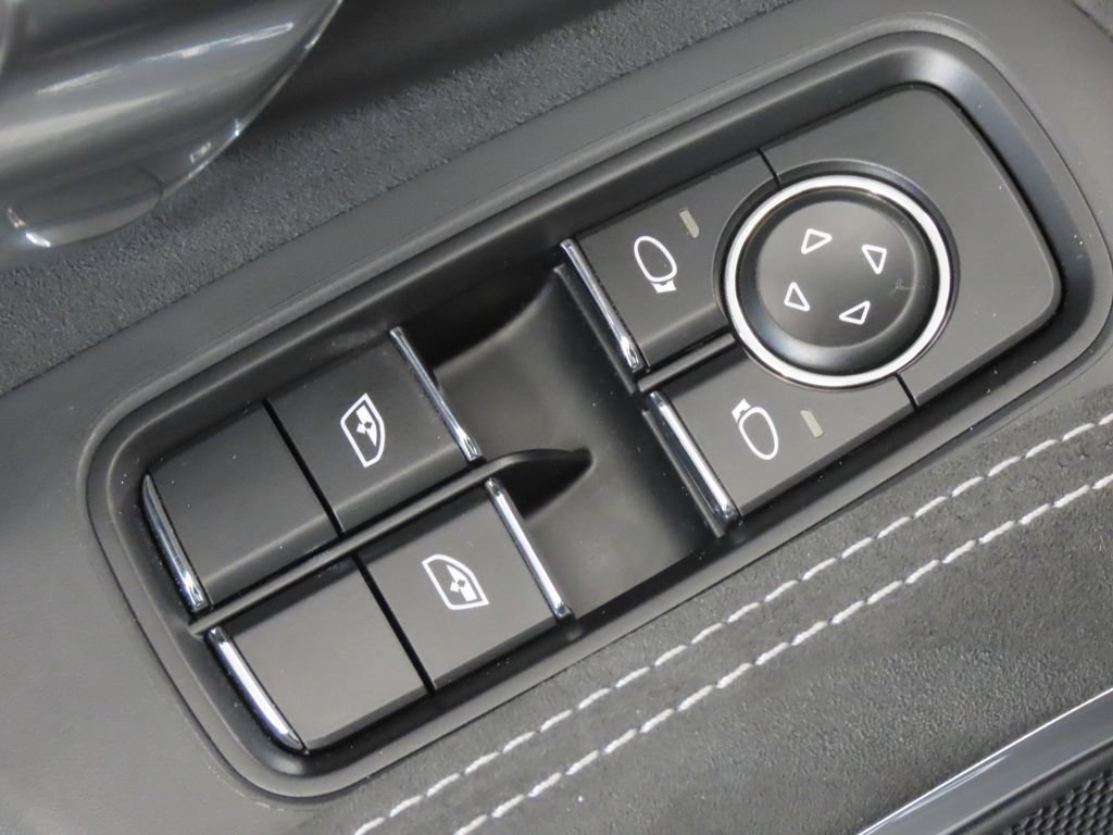 Certified 2014 Porsche 911 GT3 RWD image 33
