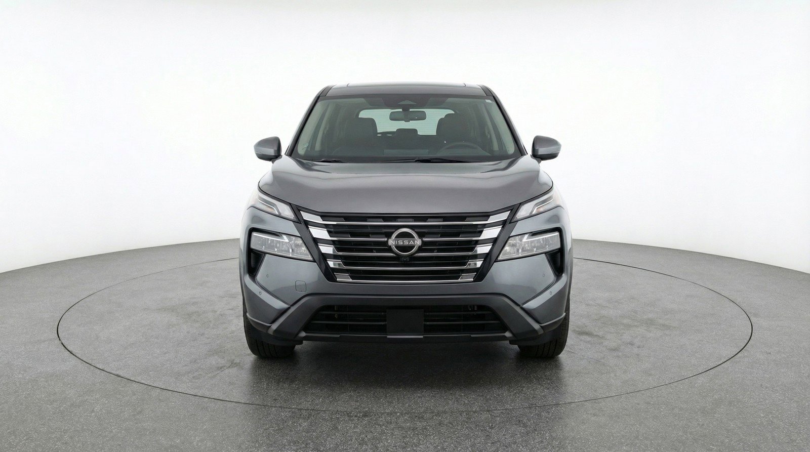 Used 2025 Nissan Rogue SV image 2