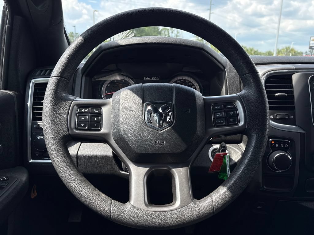 Used 2024 RAM 1500 Warlock RWD image 11
