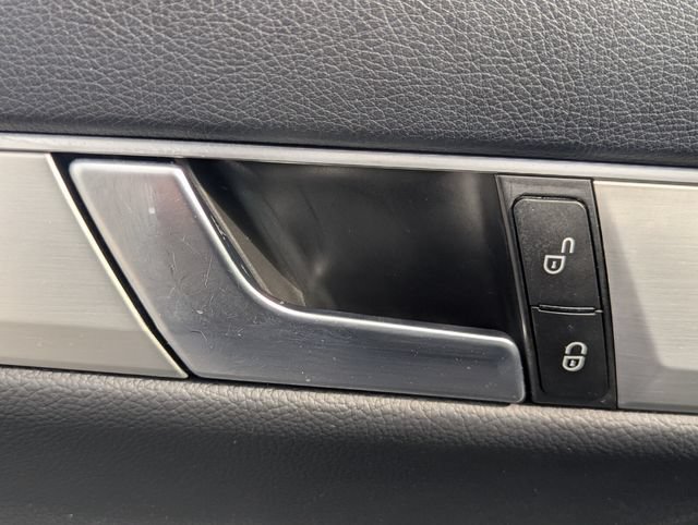 Used 2013 Mercedes-Benz C 250 Sedan image 14