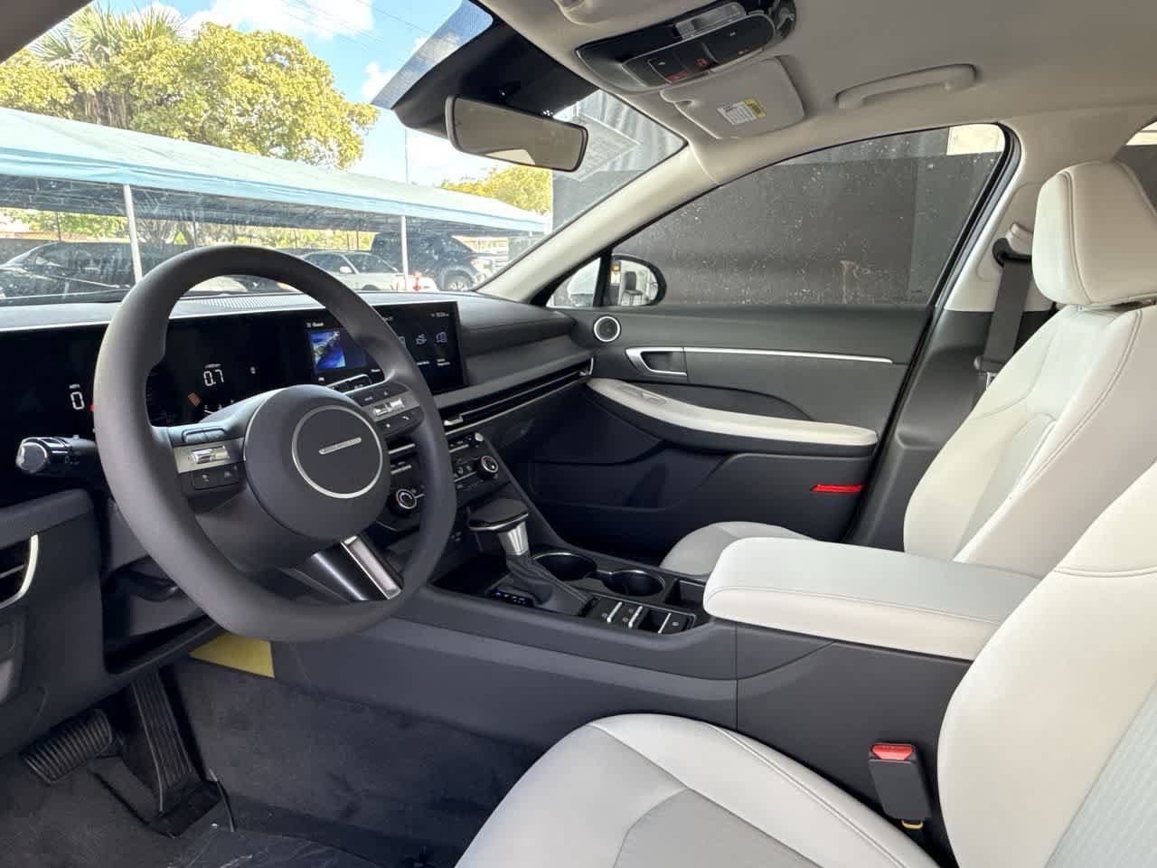 New 2026 Hyundai Sonata SE FWD image 13