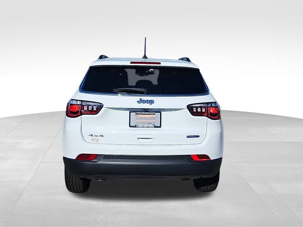 New 2026 Jeep Compass Latitude AWD/4WD image 15