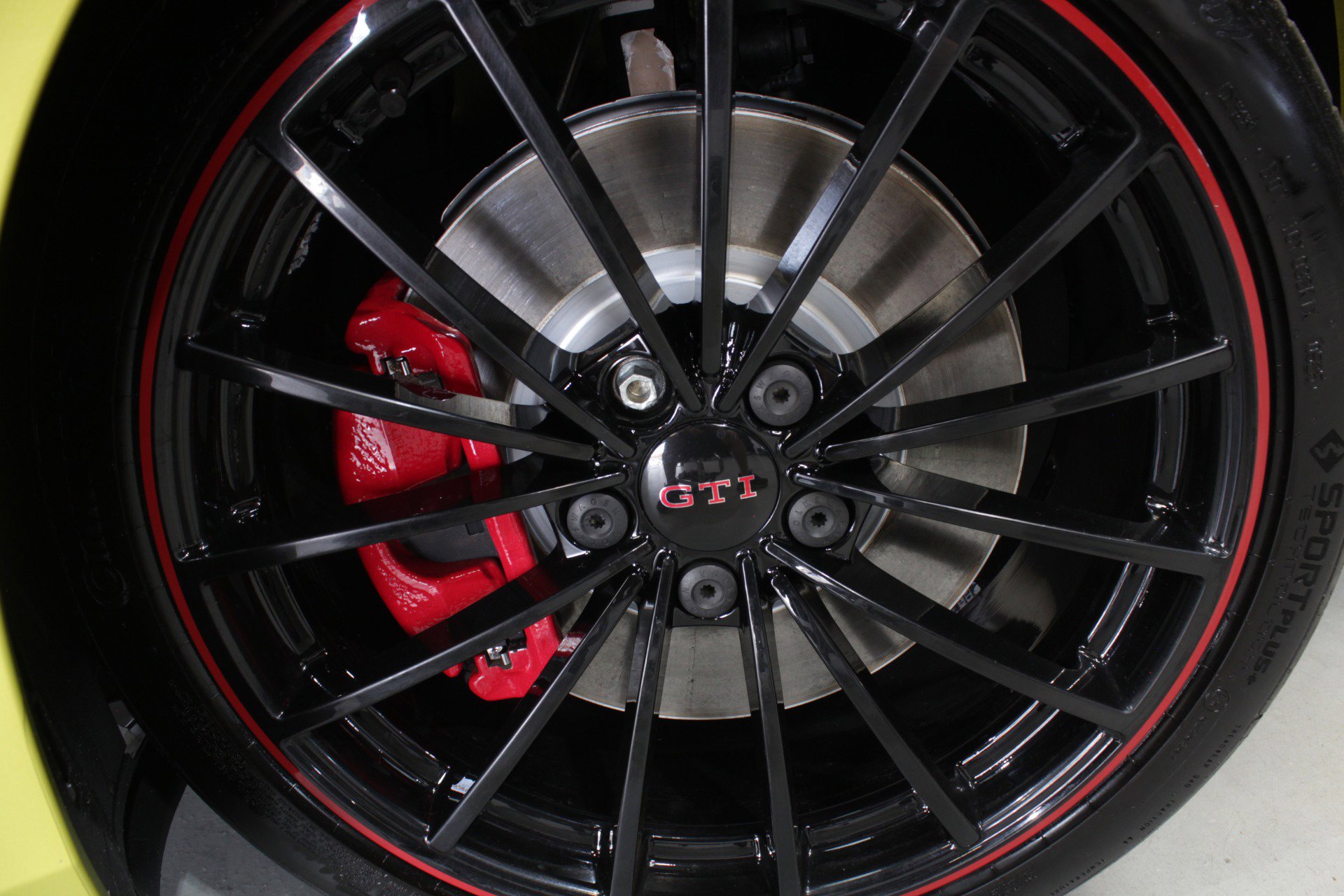 Used 2023 Volkswagen GTI 40th Anniversary Edition FWD image 22