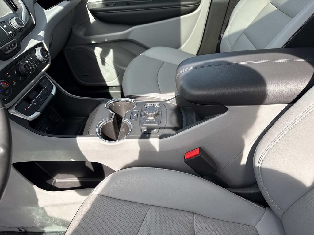 Used 2023 GMC Terrain SLT w/ Infotainment Package II AWD/4WD image 16