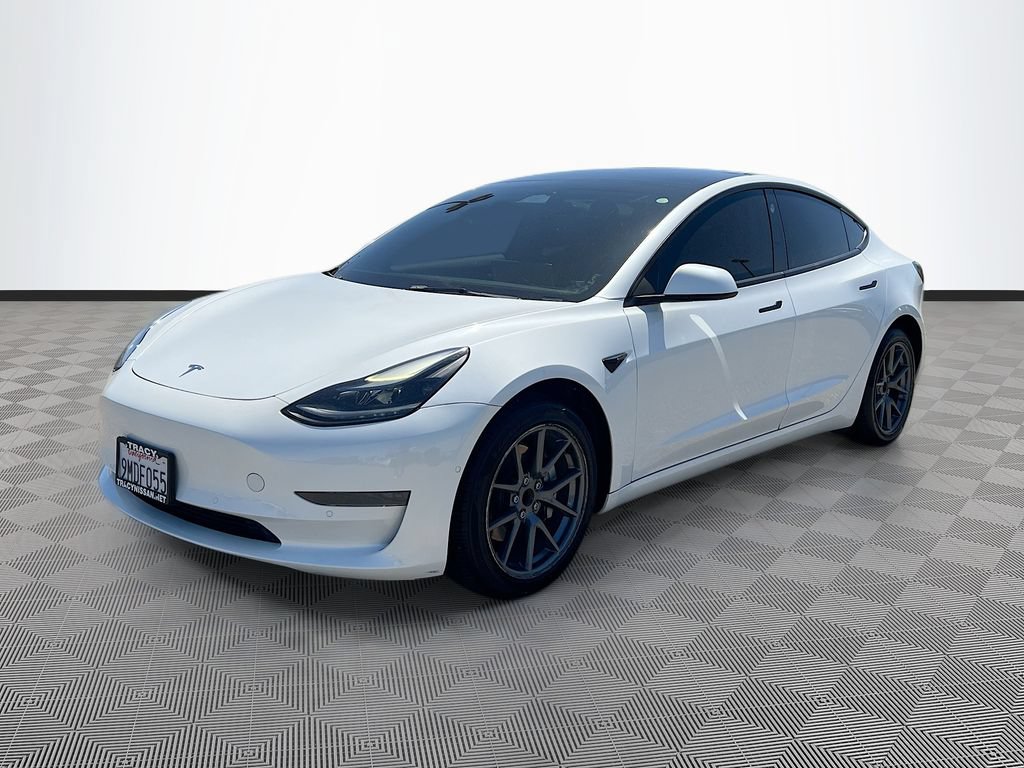 Used 2022 Tesla Model 3 RWD image 3