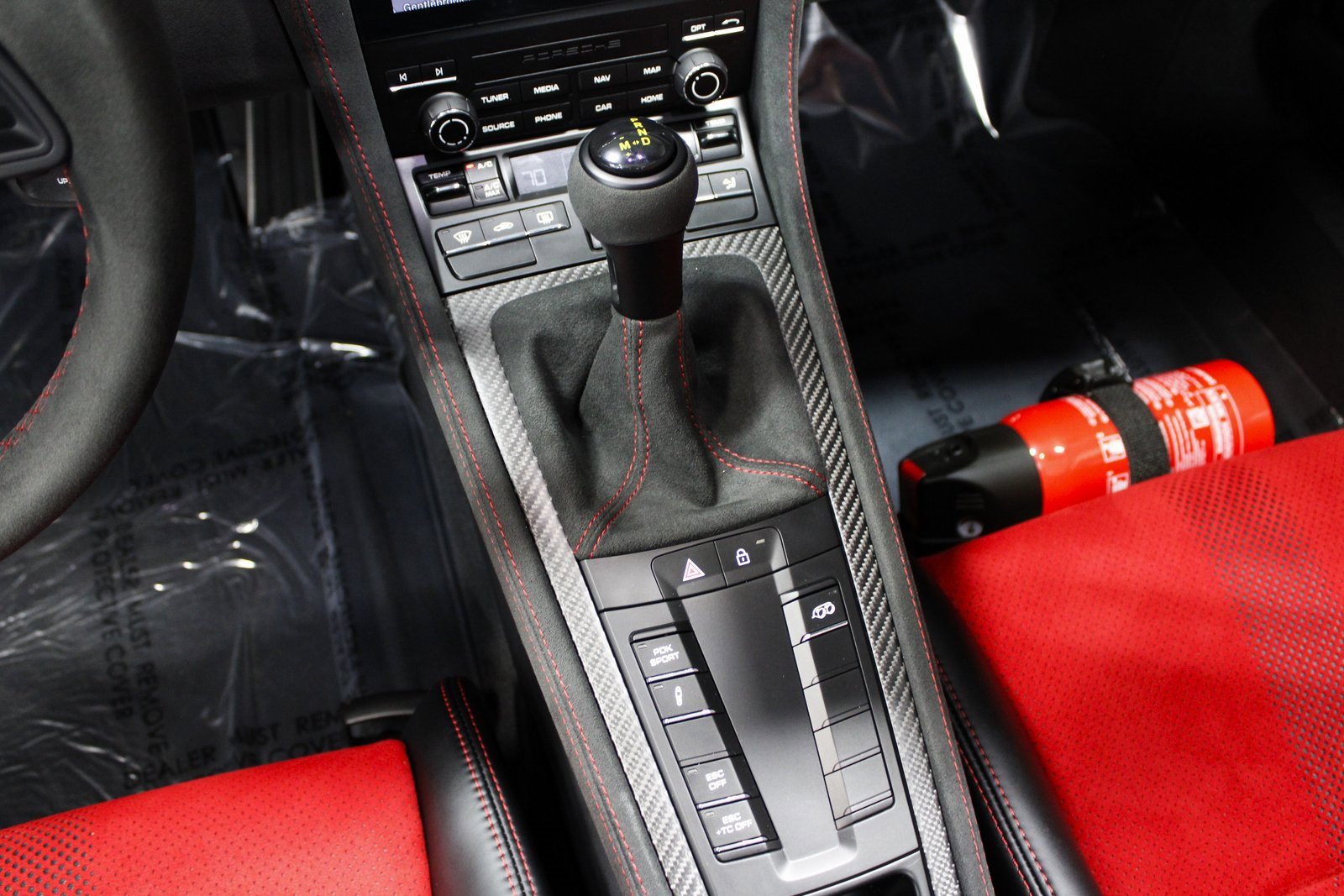 Certified 2025 Porsche 718 Boxster Spyder RS image 32