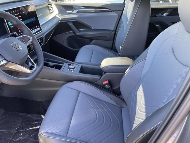 New 2026 Volkswagen Tiguan SE R-Line FWD image 20
