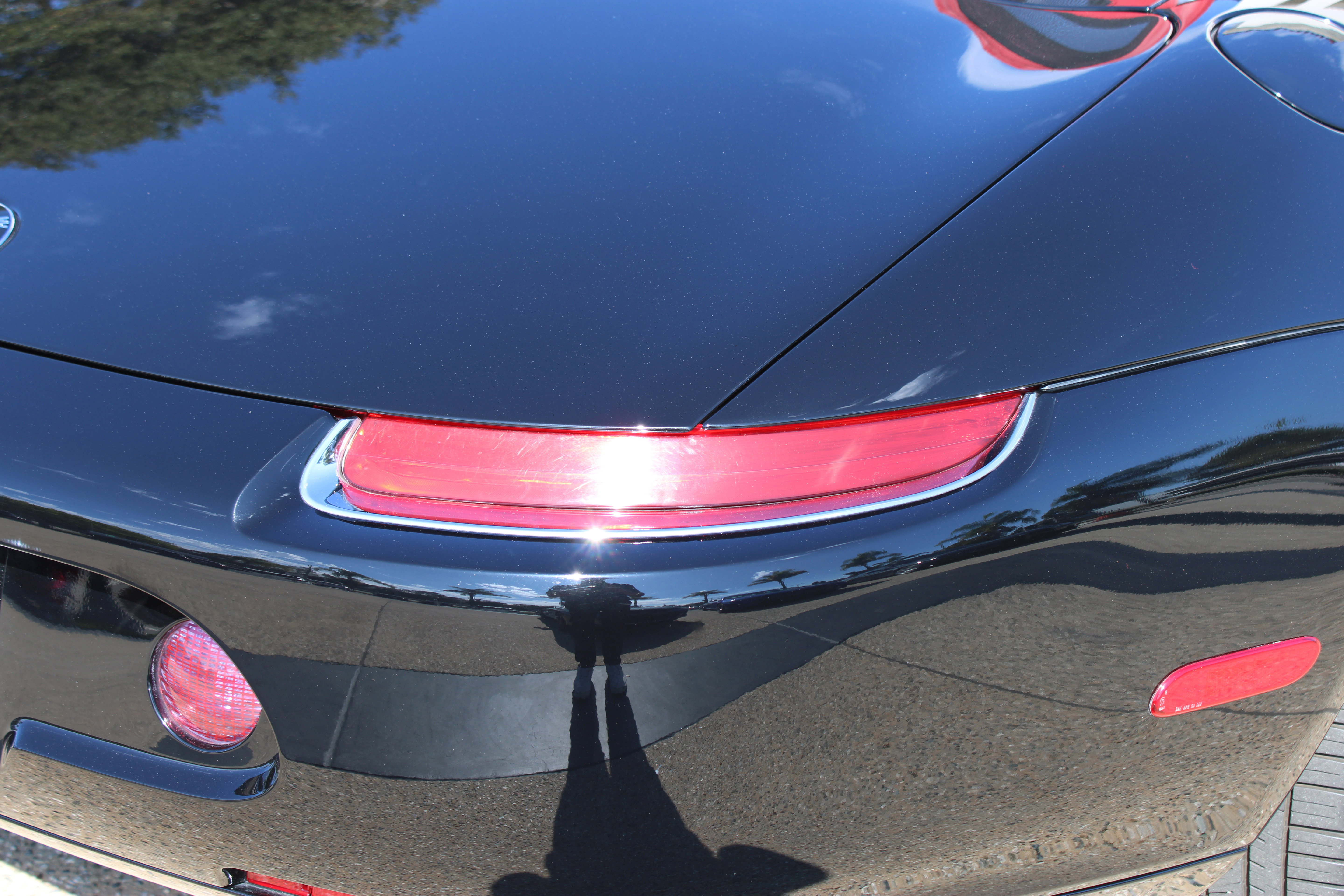 Used 2003 BMW Z8 image 13