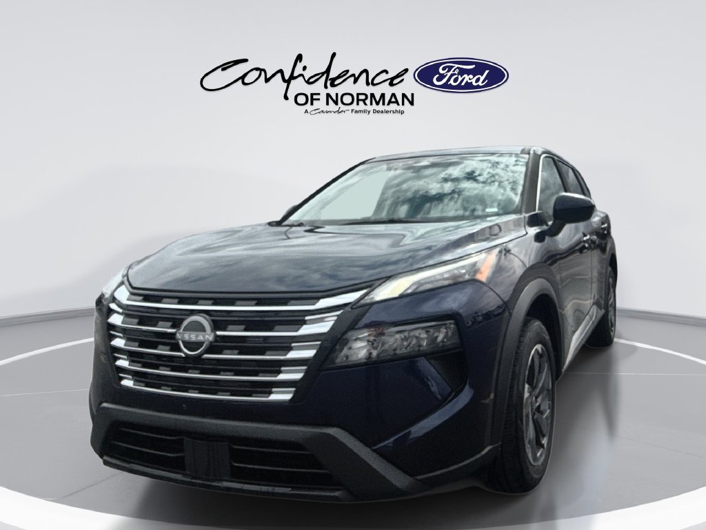 Used 2025 Nissan Rogue SV