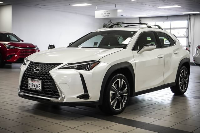Certified 2025 Lexus UX 300h FWD w/ Accessory Package (Z2) image 3