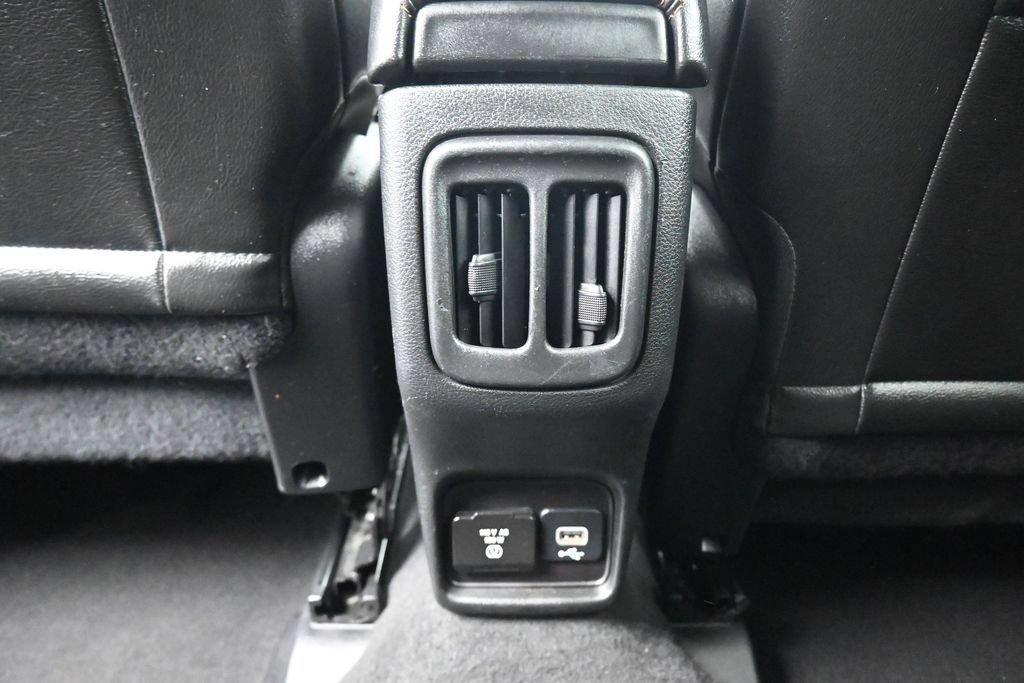 Used 2020 Jeep Compass Limited w/ Premium Lighting Group AWD/4WD image 31