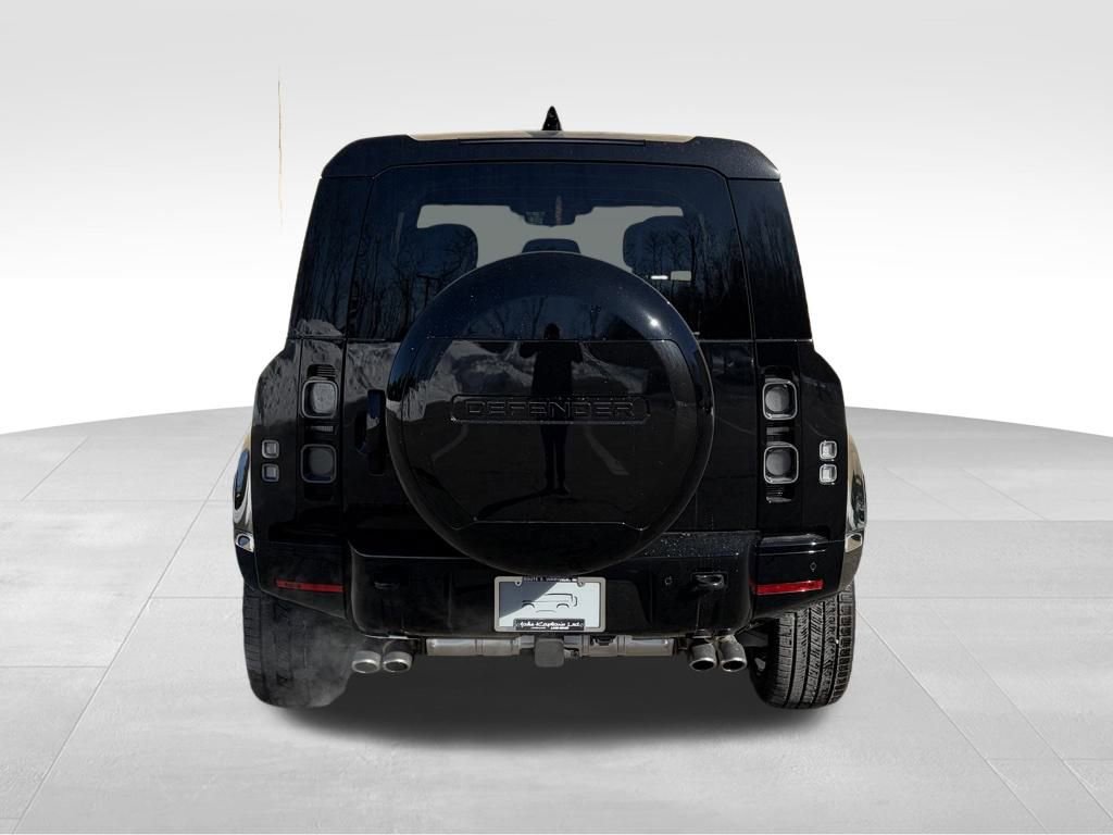 New 2025 Land Rover Defender 110 V8 image 7