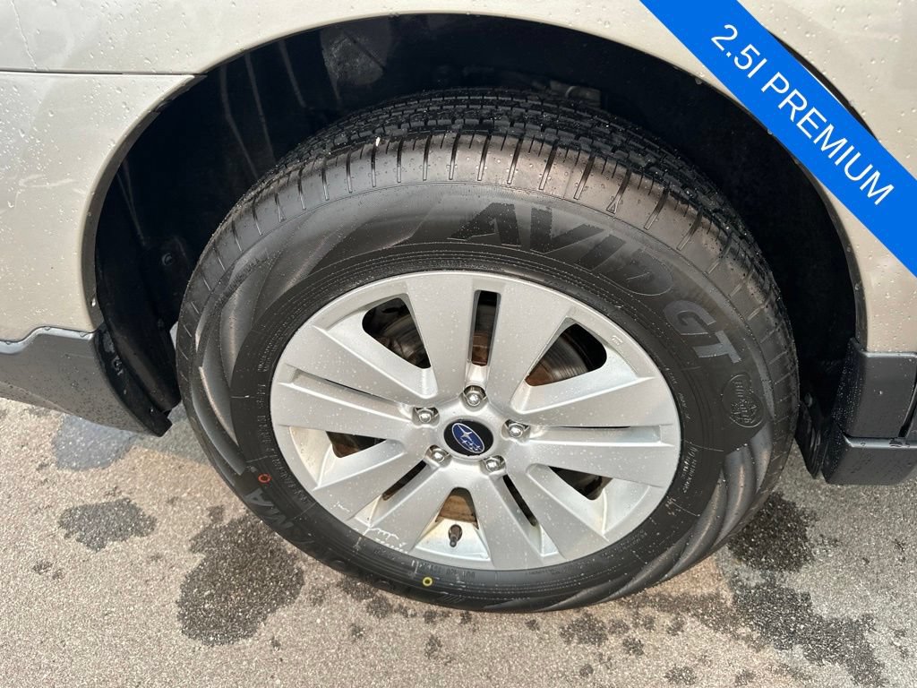Used 2017 Subaru Outback 2.5i Premium AWD/4WD image 33