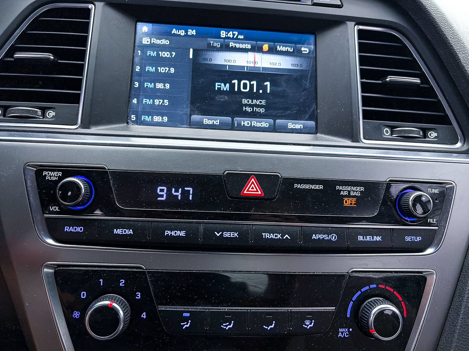 Used 2017 Hyundai Sonata SE FWD image 19