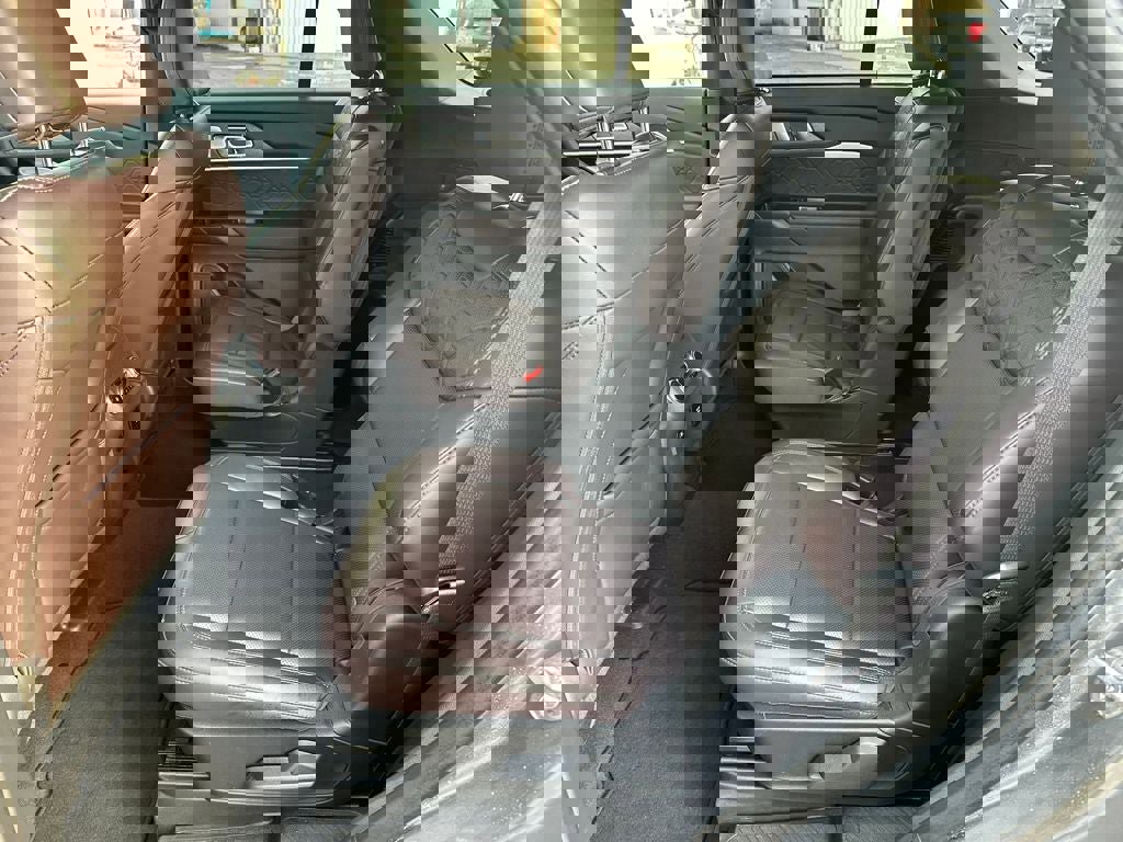 Used 2025 Ford Explorer Platinum w/ LUX Leather Package image 22