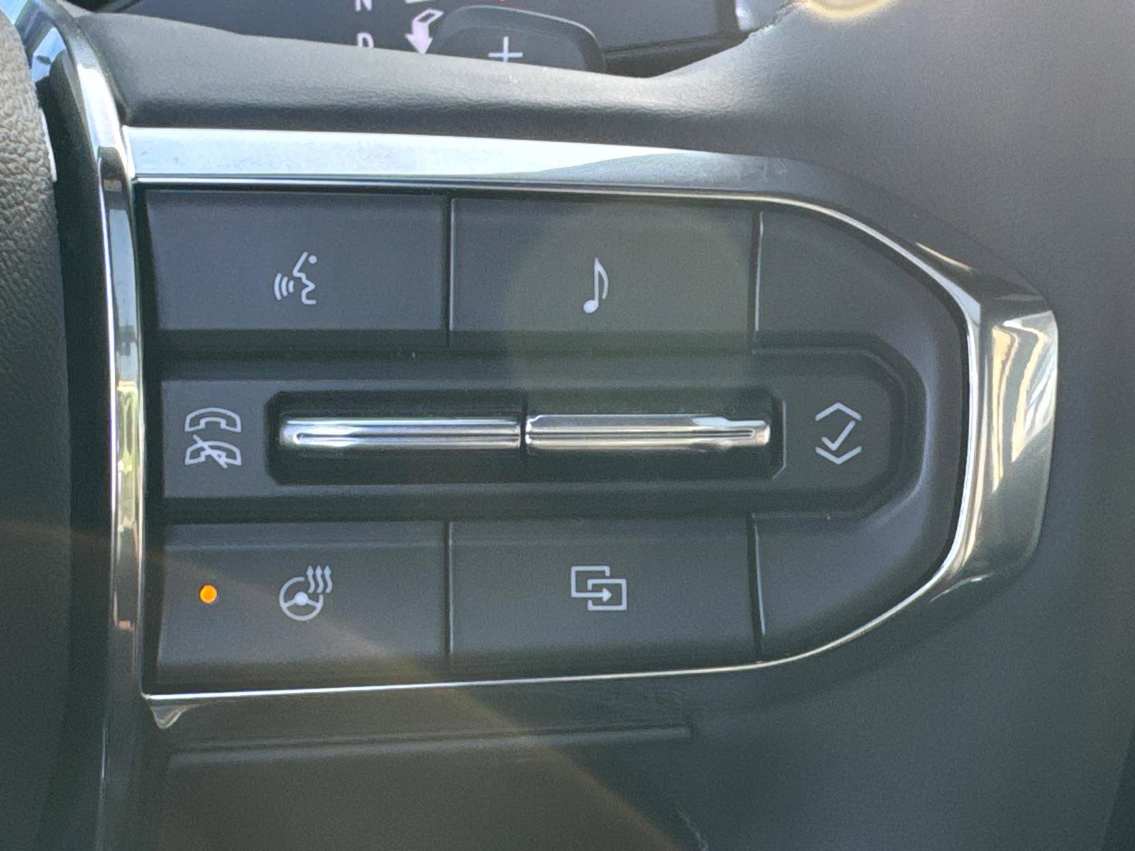 New 2026 GMC Yukon XL Elevation w/ Elevation Premium Package image 21