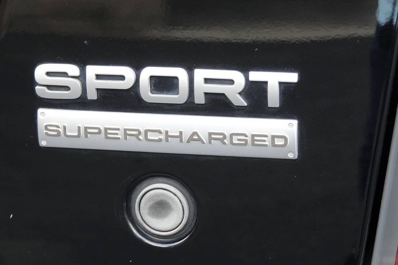 Used 2011 Land Rover Range Rover Sport Supercharged AWD/4WD image 5