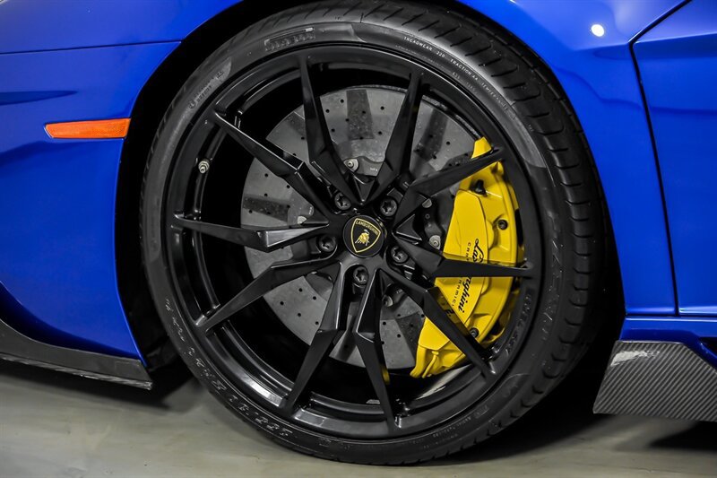 Used 2014 Lamborghini Aventador LP 700-4 AWD/4WD image 8