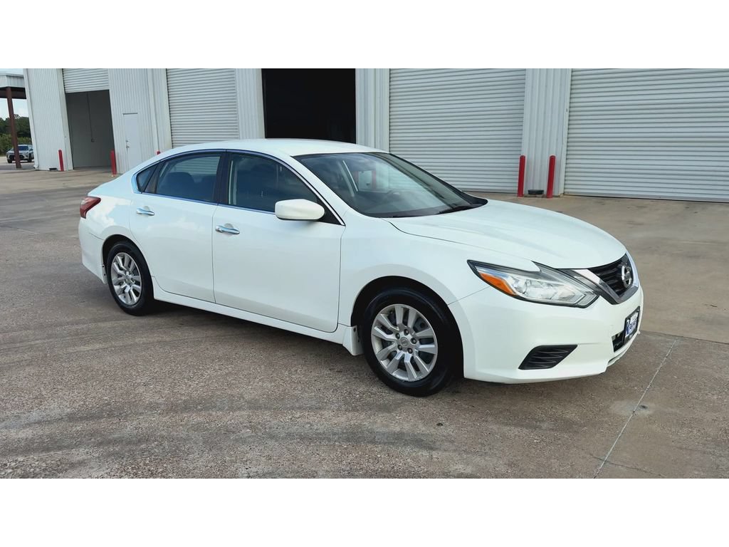 Used 2018 Nissan Altima 2.5 S w/ S Convenience Package FWD image 2