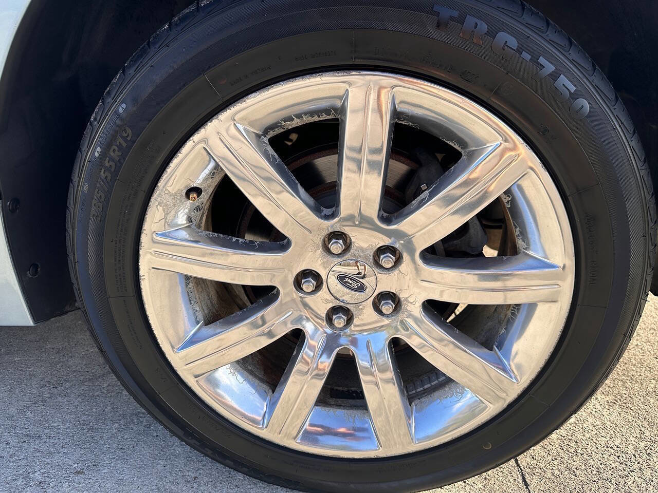 Used 2009 Ford Flex Limited image 22