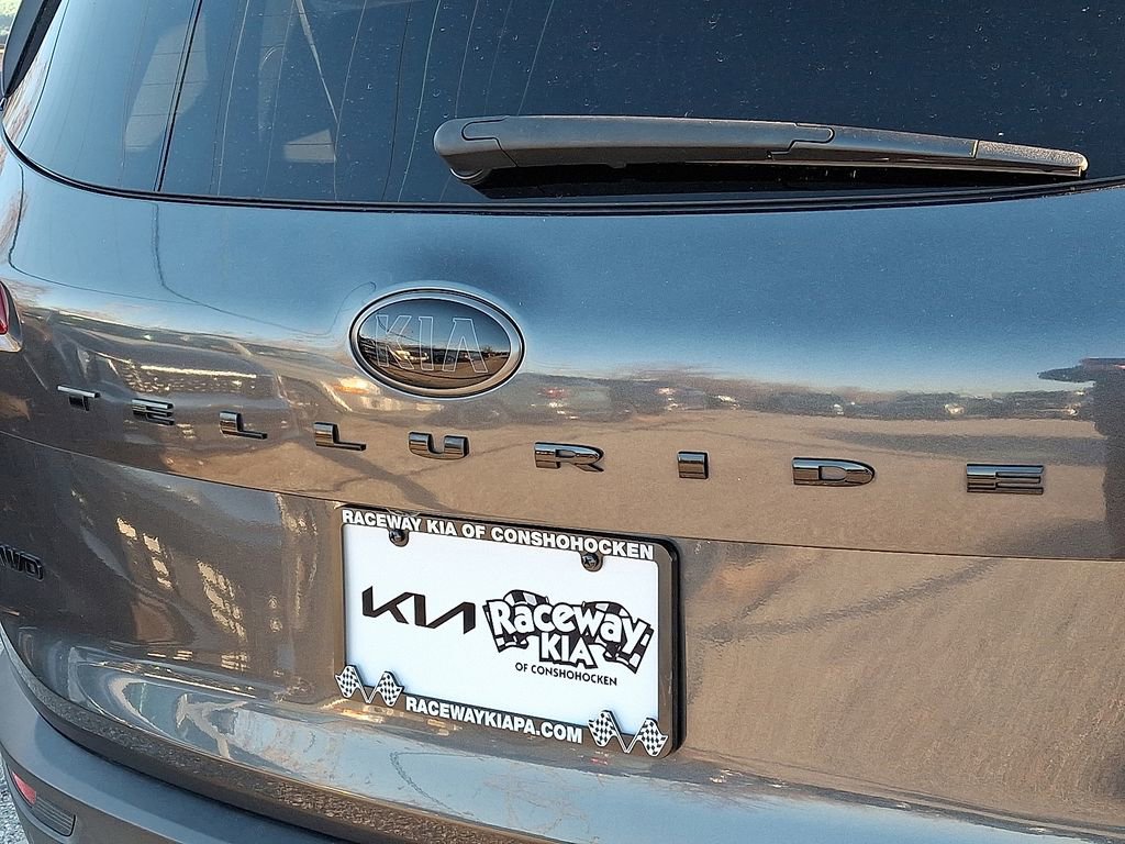 Used 2021 Kia Telluride SX w/ SX Prestige Package image 32