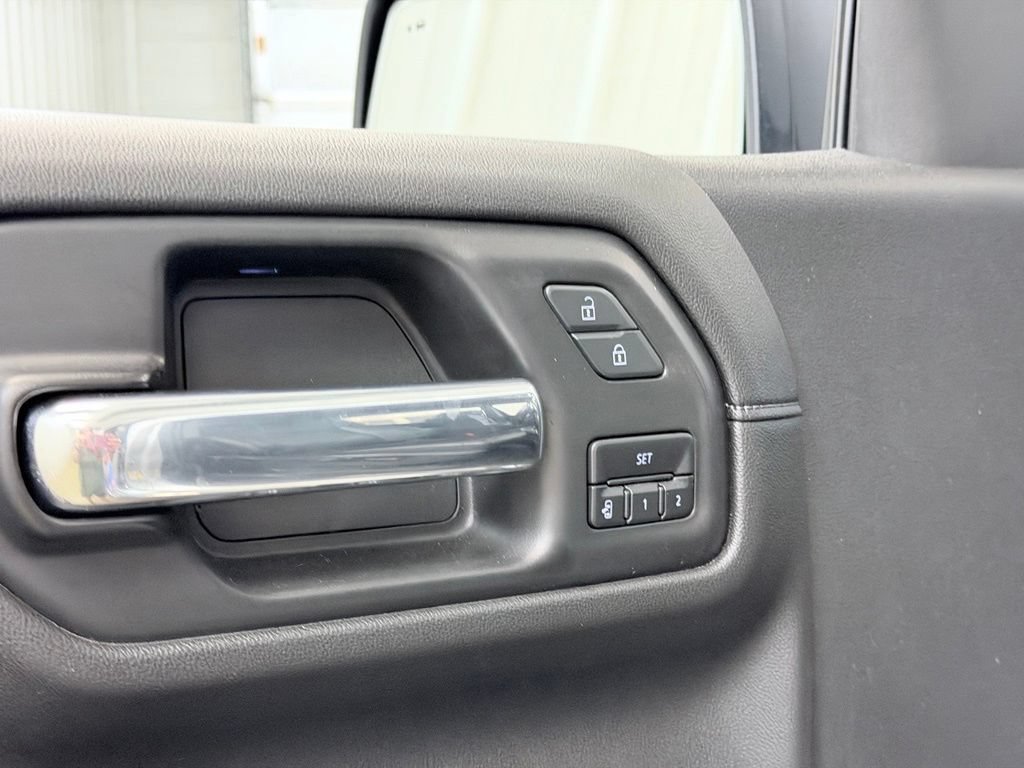 Used 2020 GMC Sierra 1500 SLT w/ SLT Premium Plus Package AWD/4WD image 11