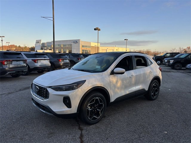 New 2026 Ford Escape Platinum w/ Premium Technology Package image 2