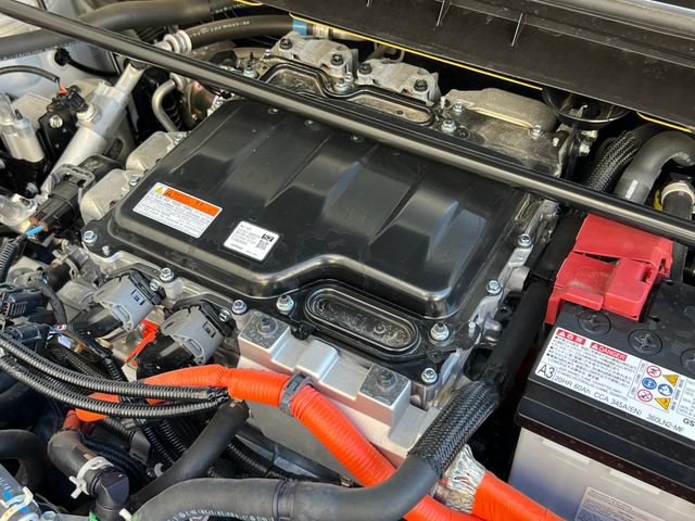 Used 2025 Lexus RZ 300e w/ Accessory Package (2T) FWD image 57