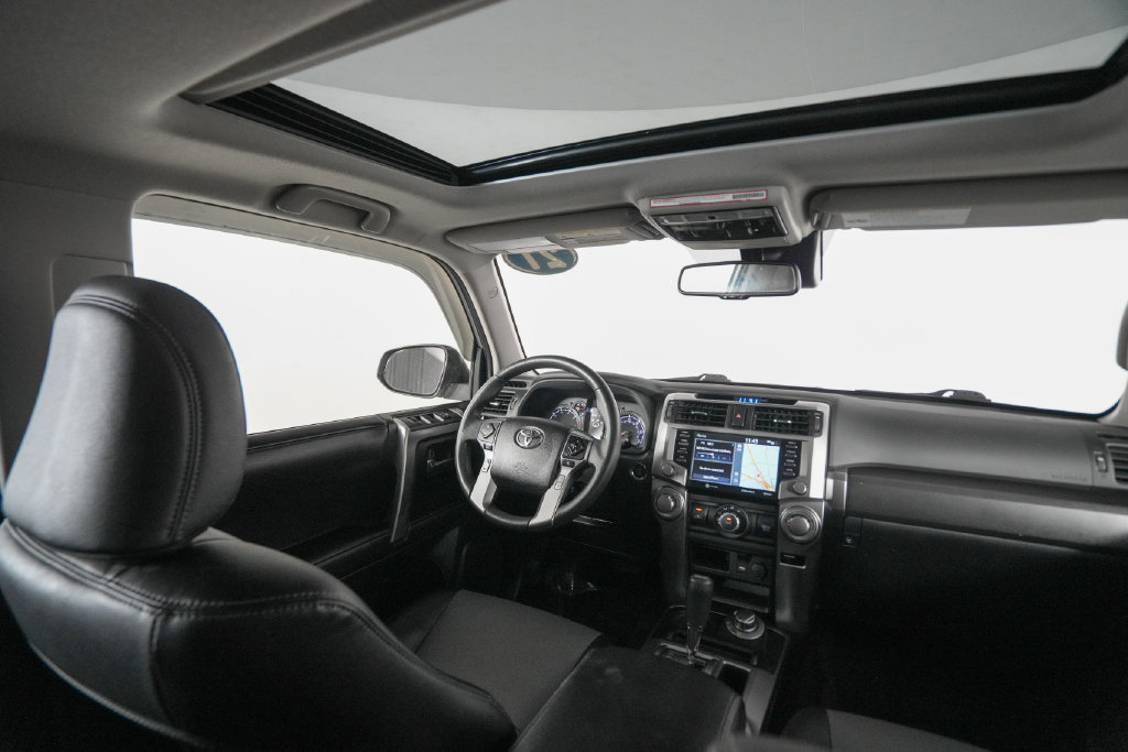 Used 2021 Toyota 4Runner SR5 Premium w/ Moonroof Package AWD/4WD image 16