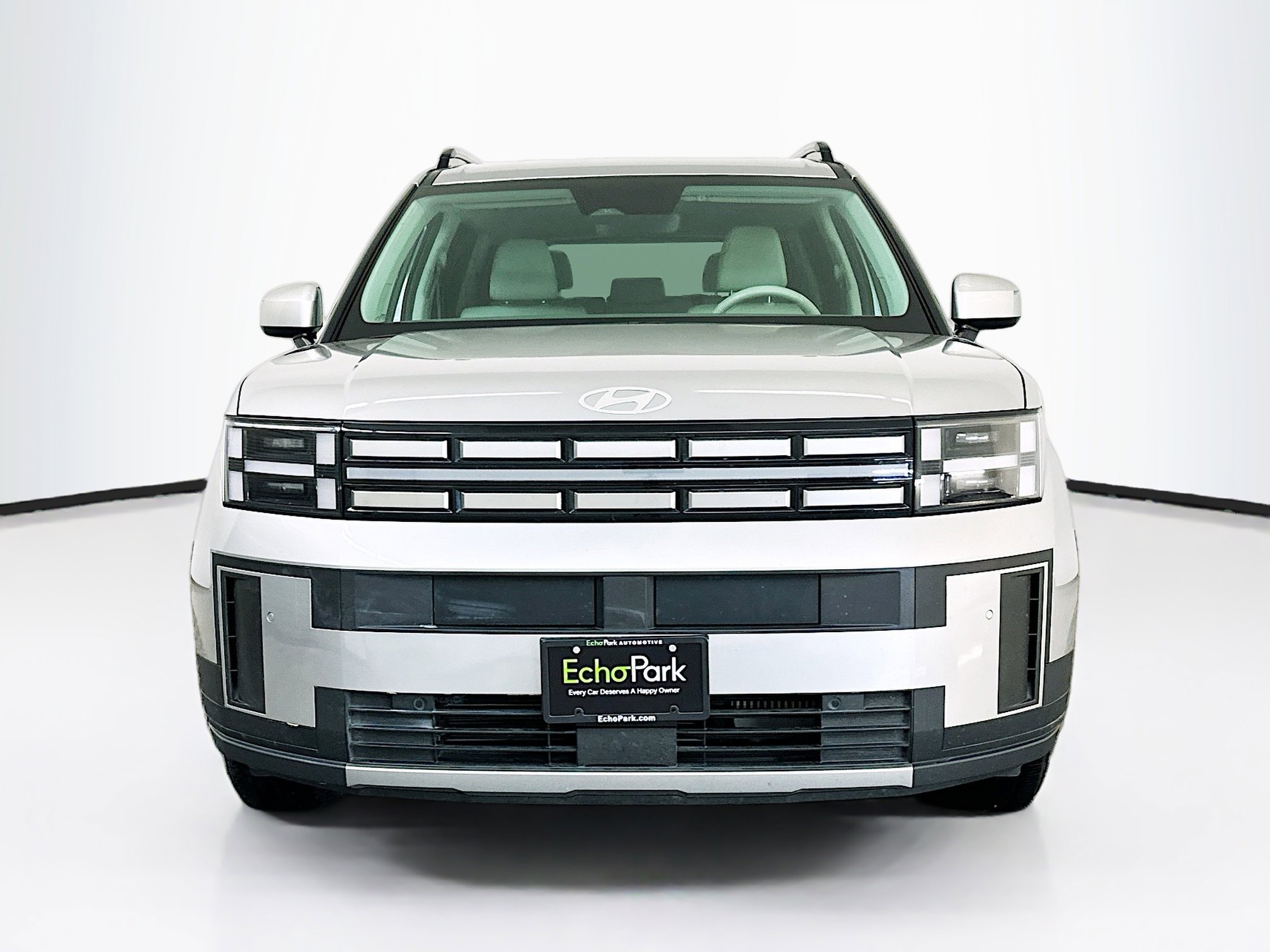 Used 2025 Hyundai Santa Fe SEL image 2