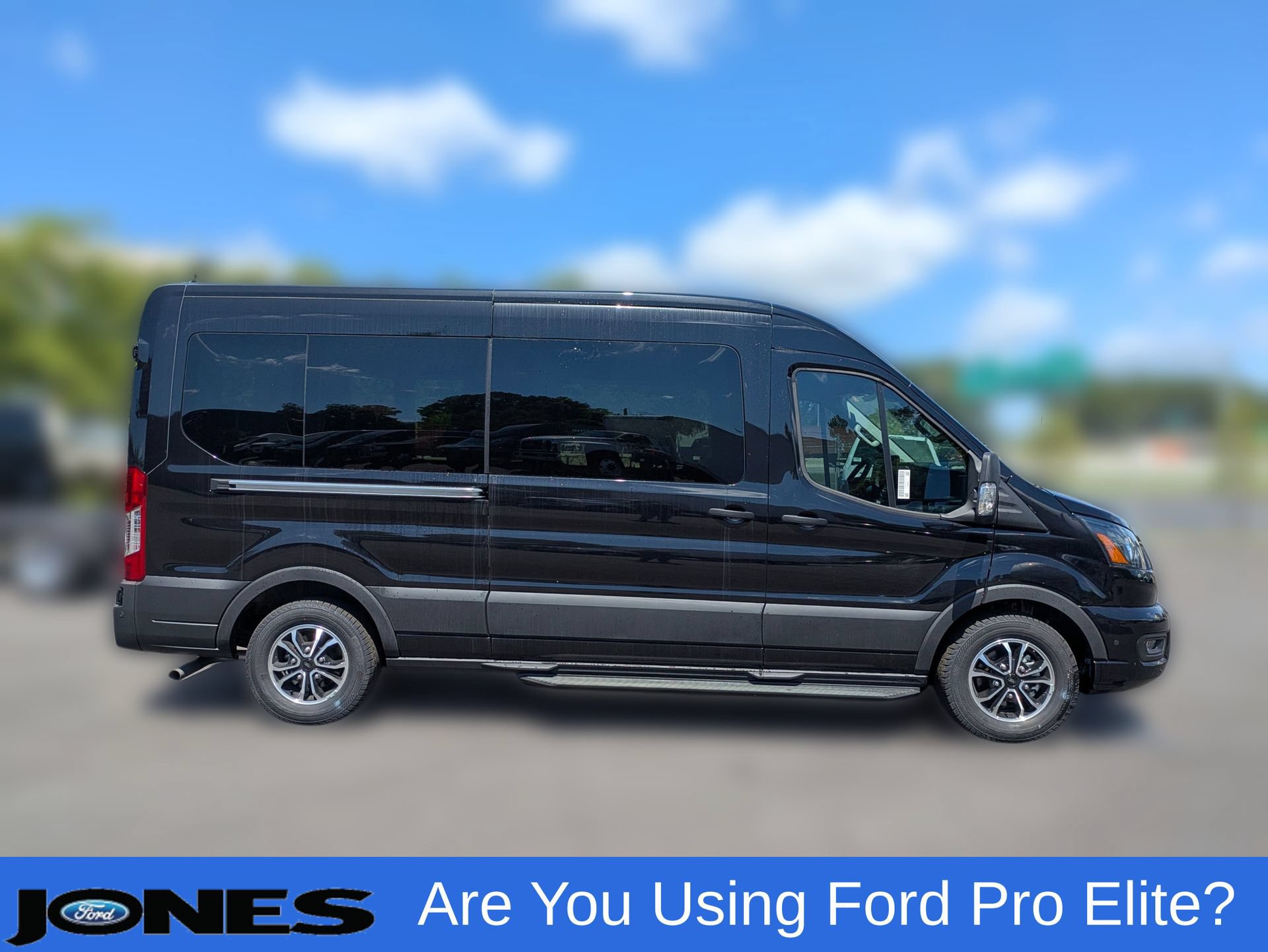 New 2025 Ford Transit 350 XLT RWD image 5