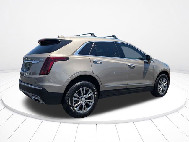 Used 2022 Cadillac XT5 Premium Luxury FWD image 3
