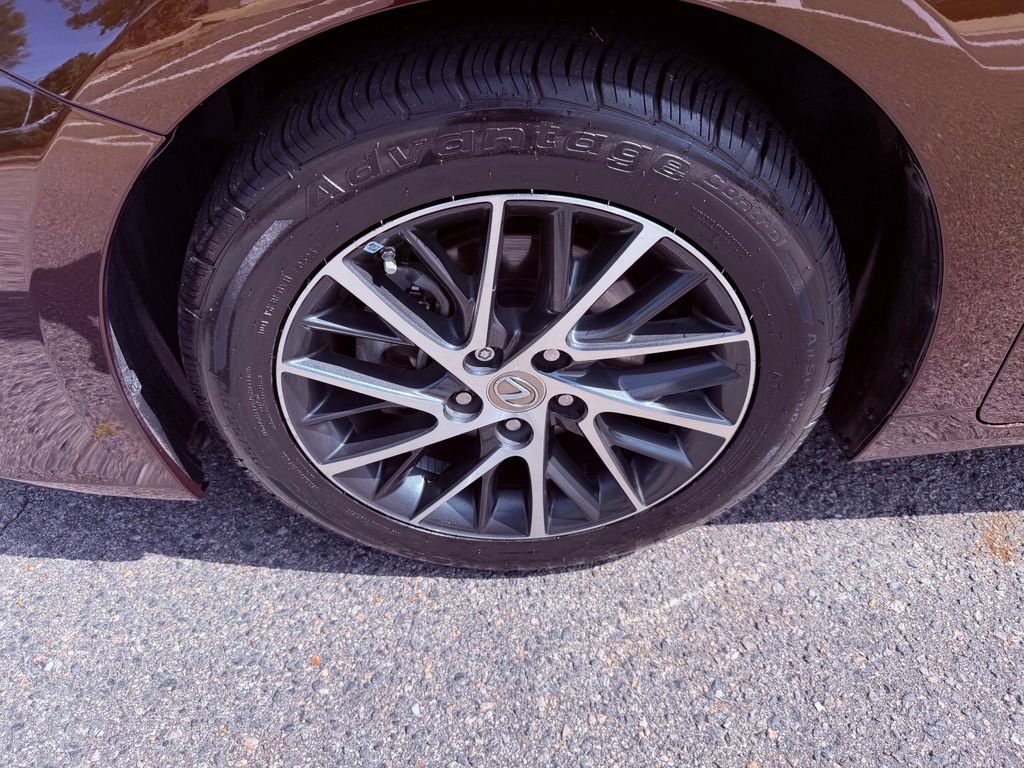 Used 2016 Lexus ES 350 w/ Luxury Package w/Wood Trim FWD image 16