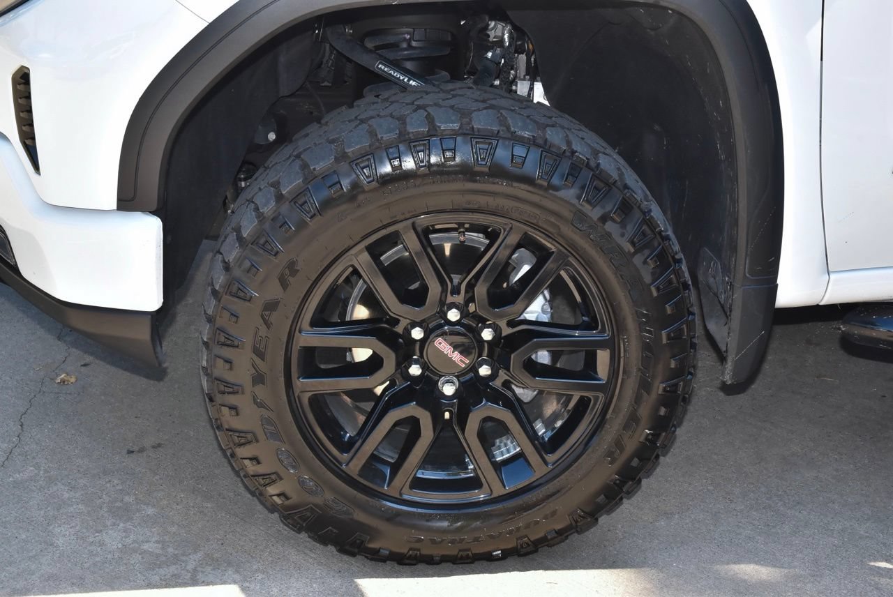 Used 2026 GMC Sierra 1500 AT4 w/ AT4 Premium Package AWD/4WD image 43