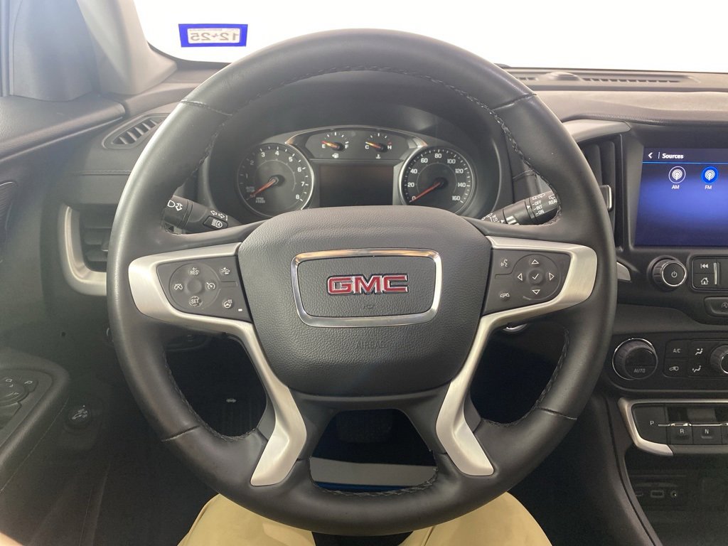 Used 2024 GMC Terrain SLT image 29
