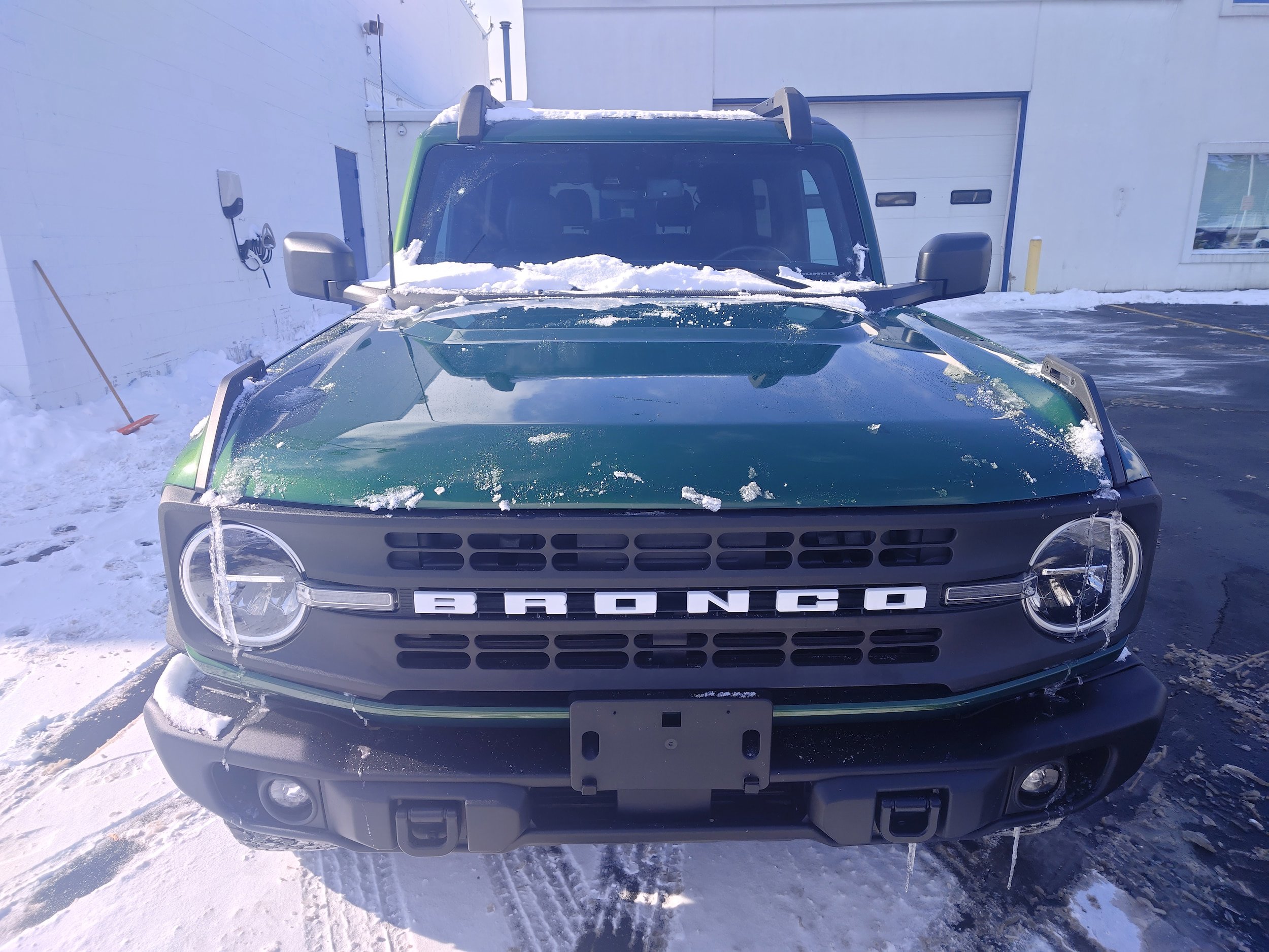 Used 2024 Ford Bronco Black Diamond image 3