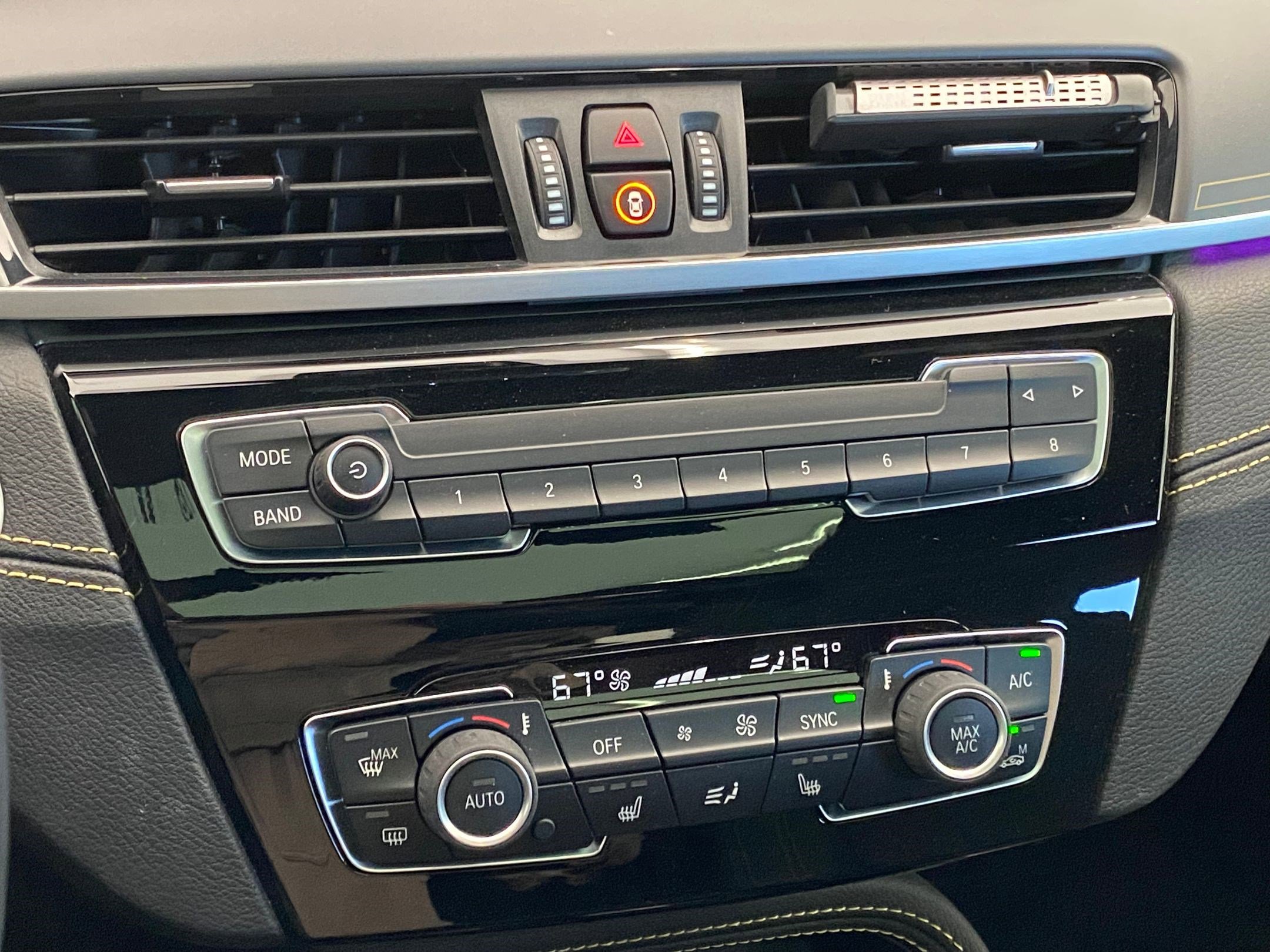 Certified 2023 BMW X2 xDrive28i w/ Edition Goldplay image 28