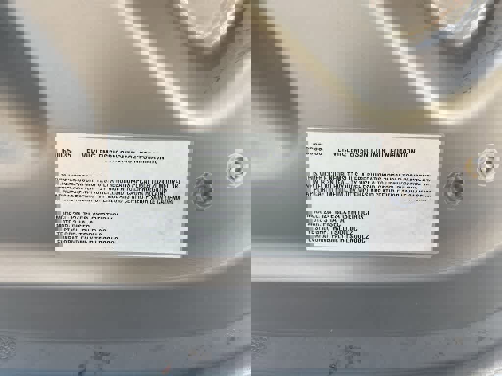 Used 2024 Tesla Cybertruck AWD Crew Cab image 9