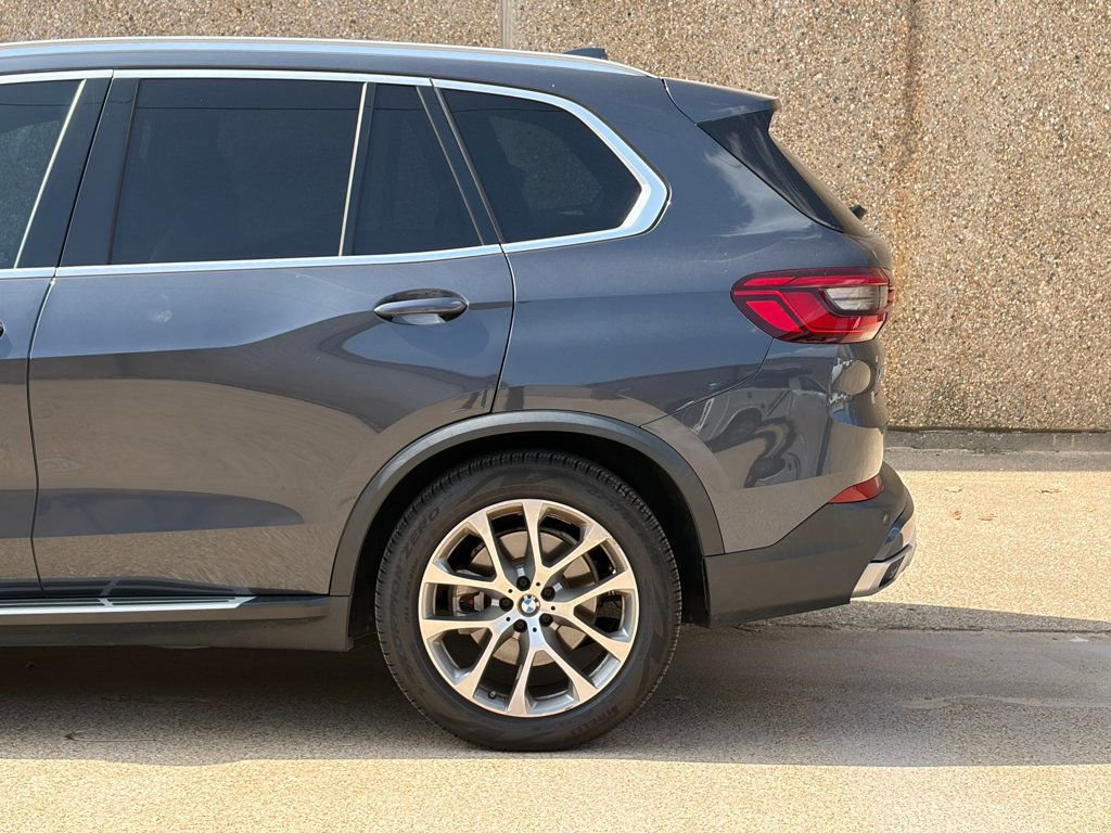 Used 2019 BMW X5 xDrive40i w/ Convenience Package image 19