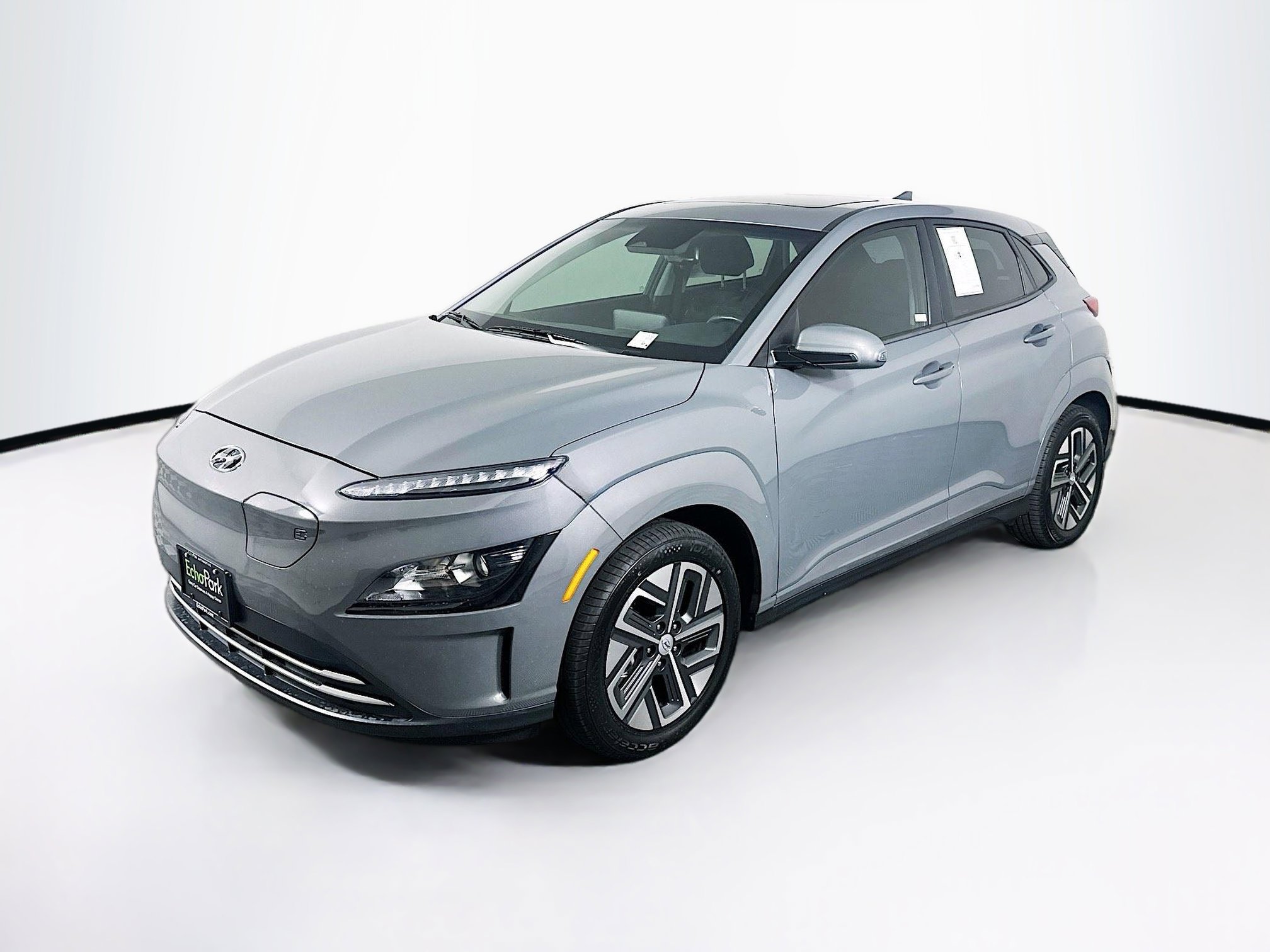Used 2023 Hyundai Kona SEL image 3