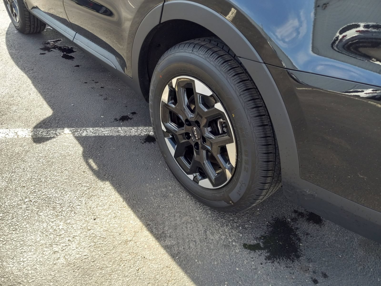 Used 2024 Kia Sorento S FWD image 11