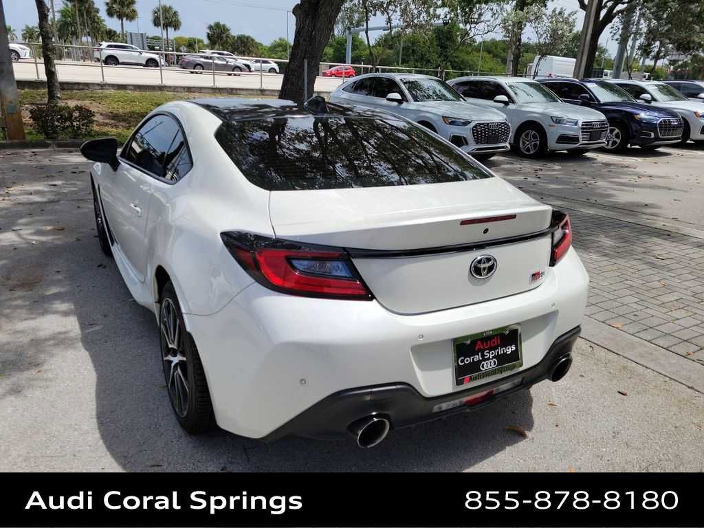 Used 2022 Toyota GR86 image 6